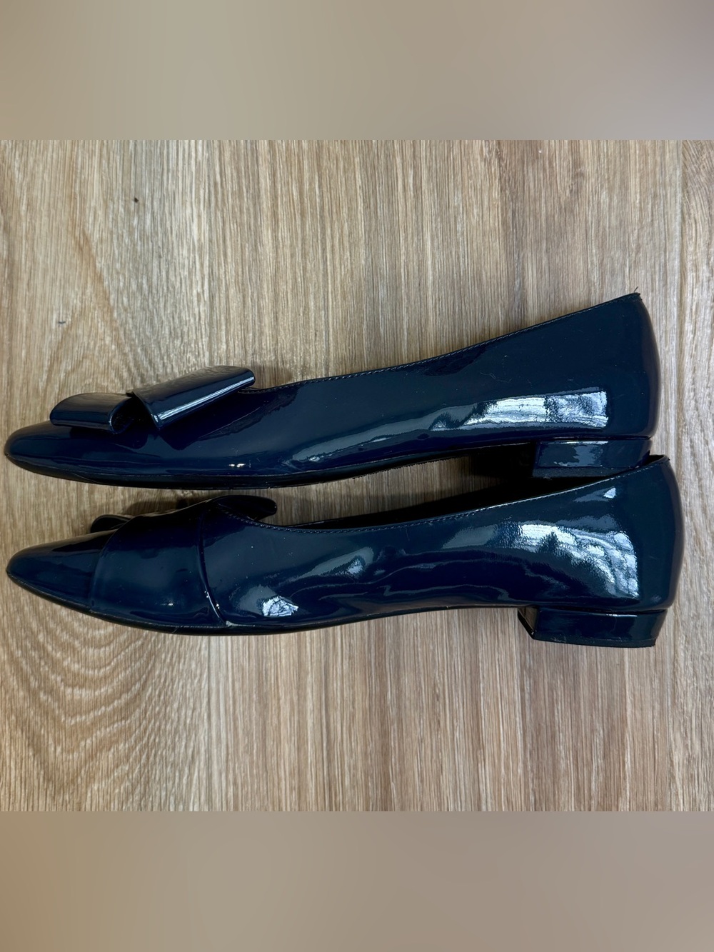 VANELi Navy Patent Bow Ballet Flats Size 7.5M - Picture 4 of 8